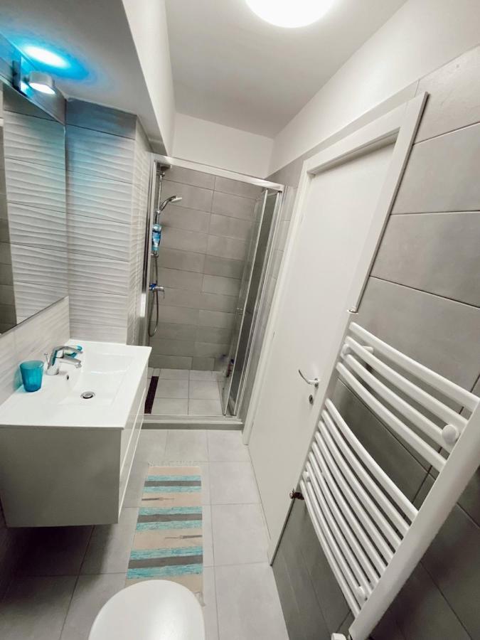 Noah Seaside Apartment